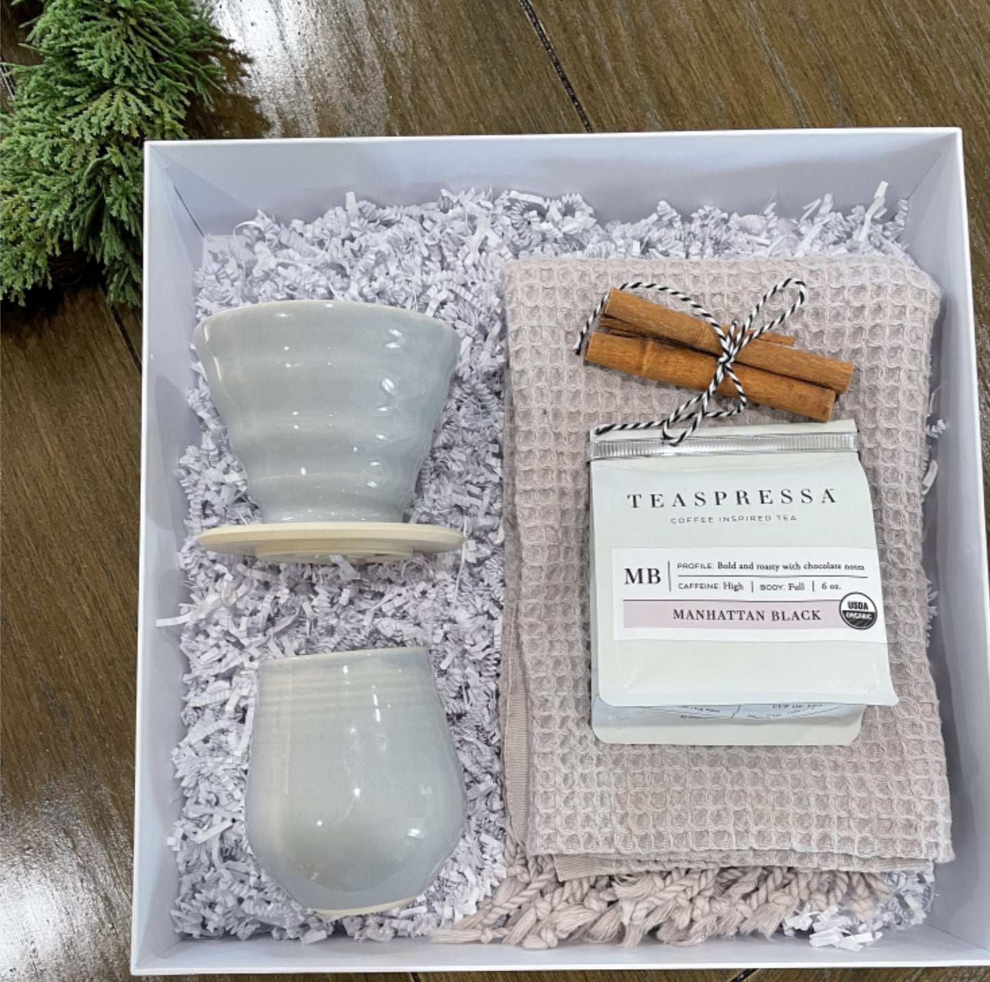 Coffee and Tea Lovers Holiday Gift Set by Priority Experiences