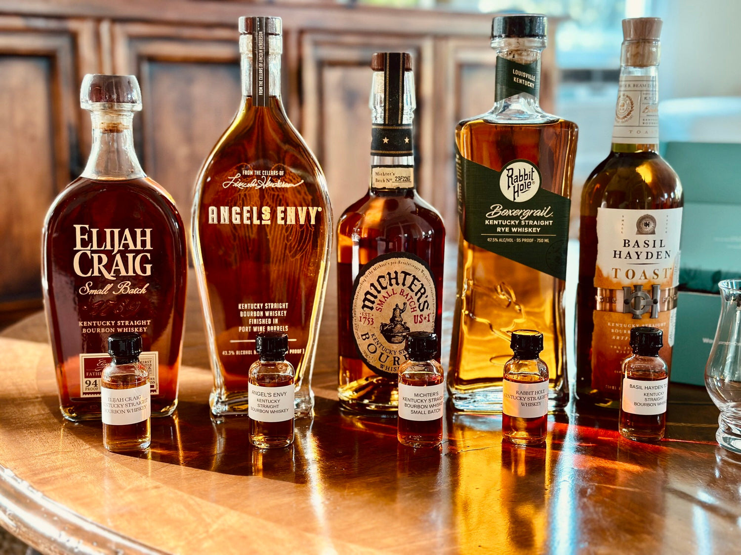 Virtual bourbon tasting kit with curated bourbon whiskey samples for a hosted experience
