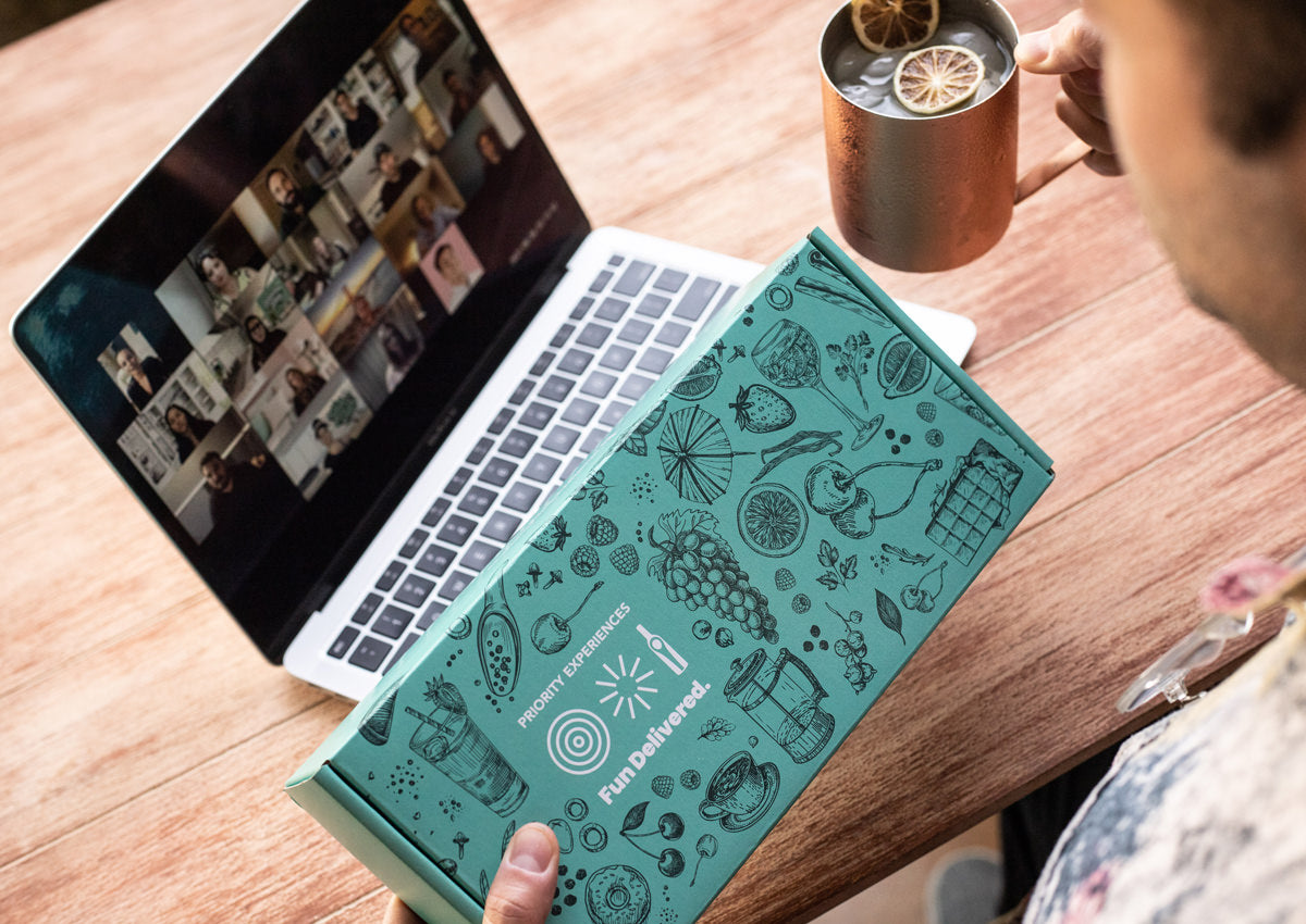 Virtual Experiences with customizable kit