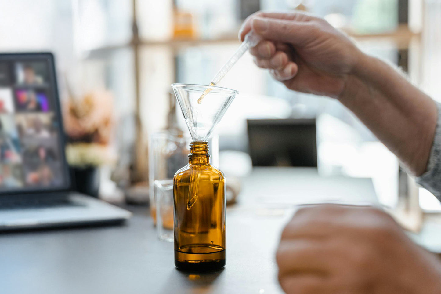Signature Scents: A Custom Room Spray Experience