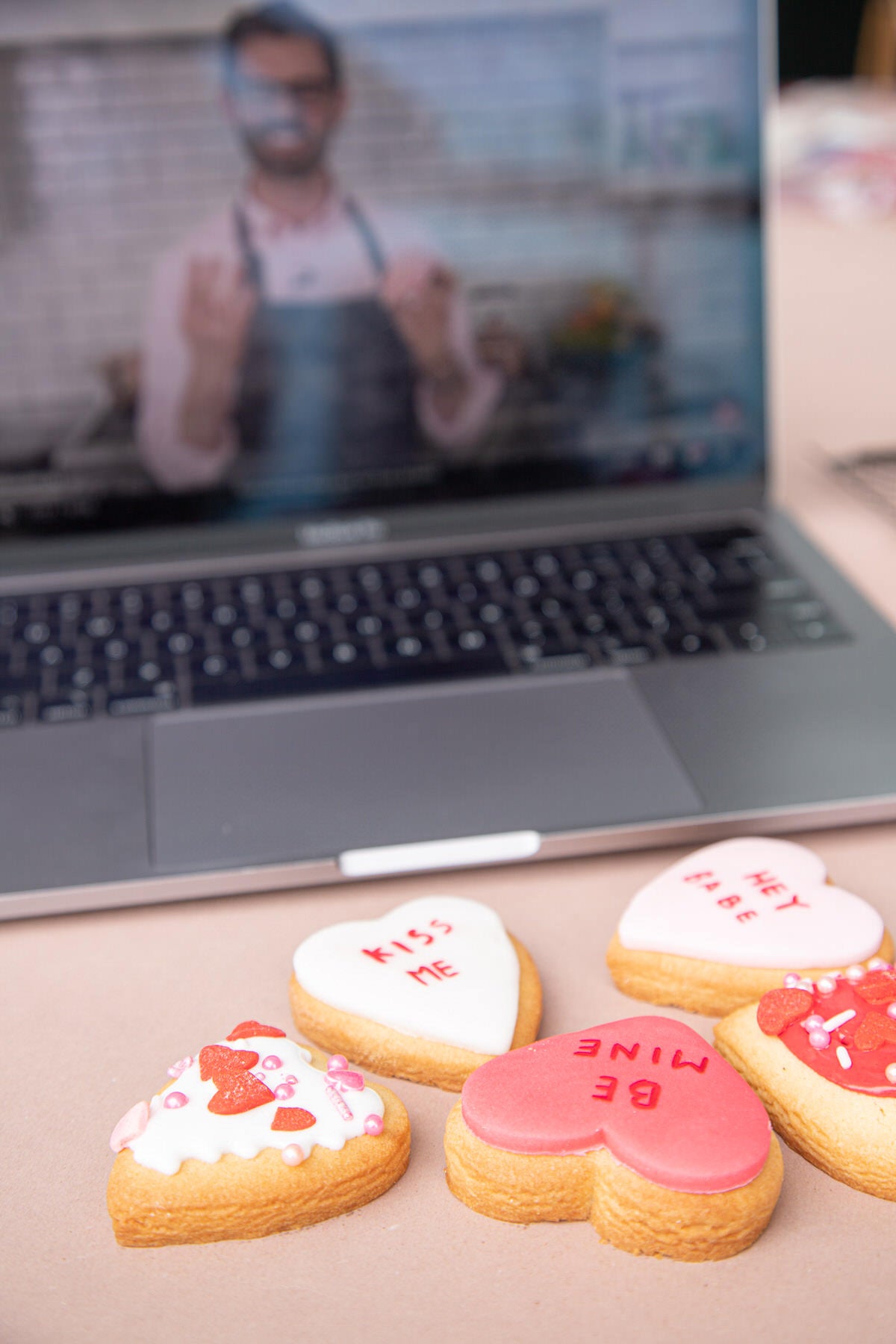 Valentine's Day Cookie Decoration Experience!